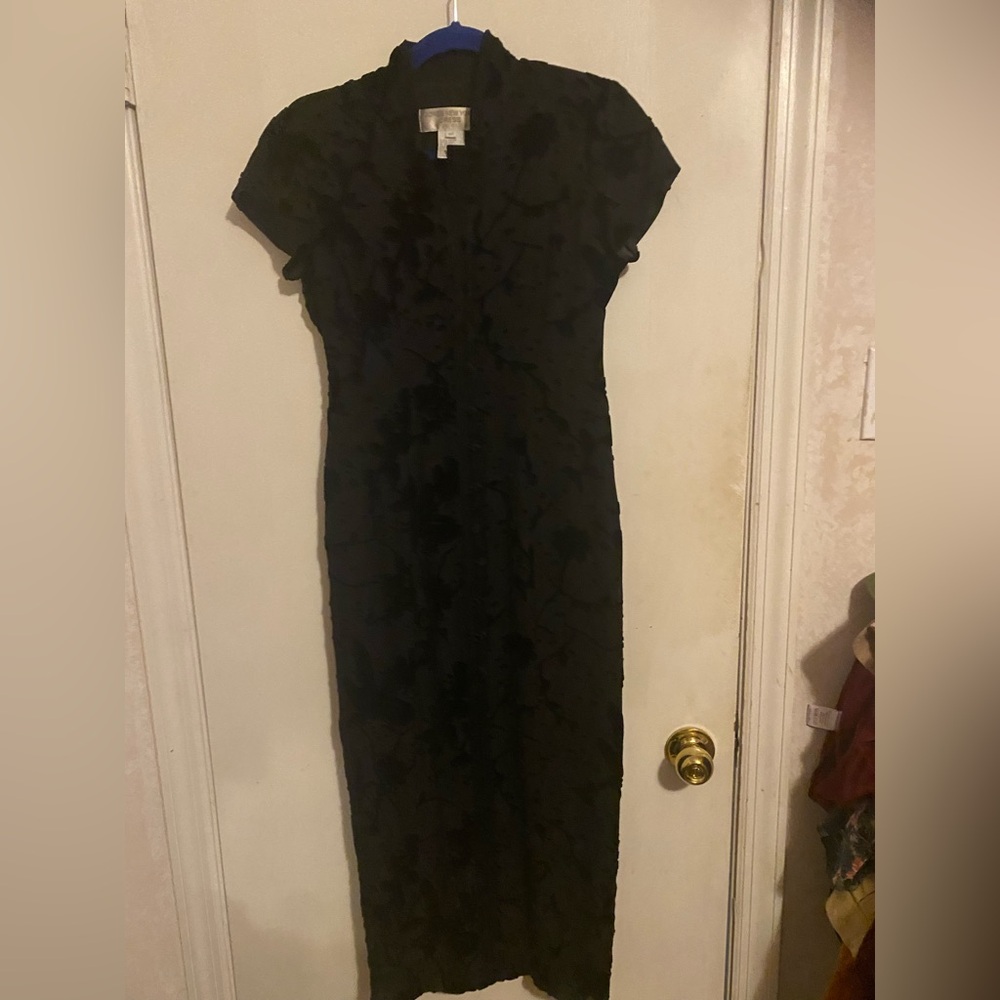 Vintage 90’s Jones New York Women’s Burnout Black Floral Midi Dress GORGEOUS